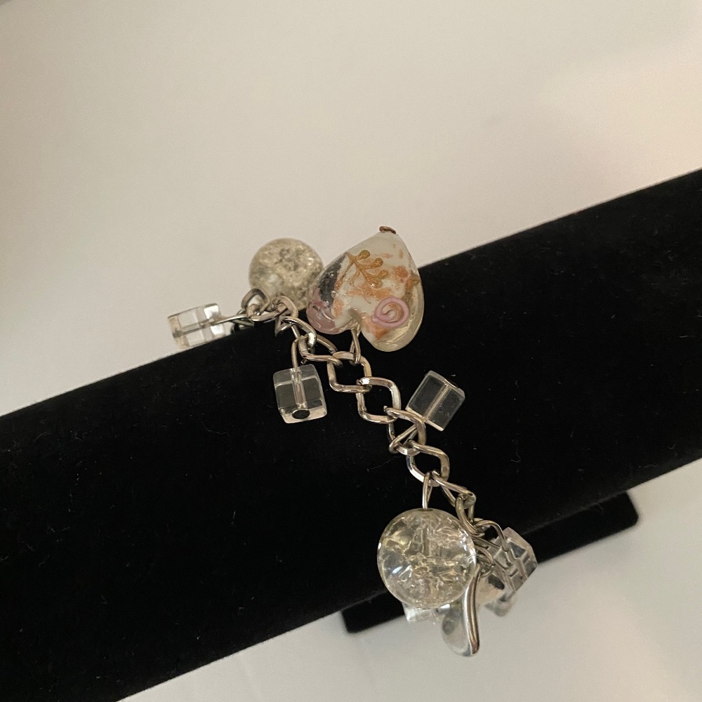 BAUBLE BRACELET